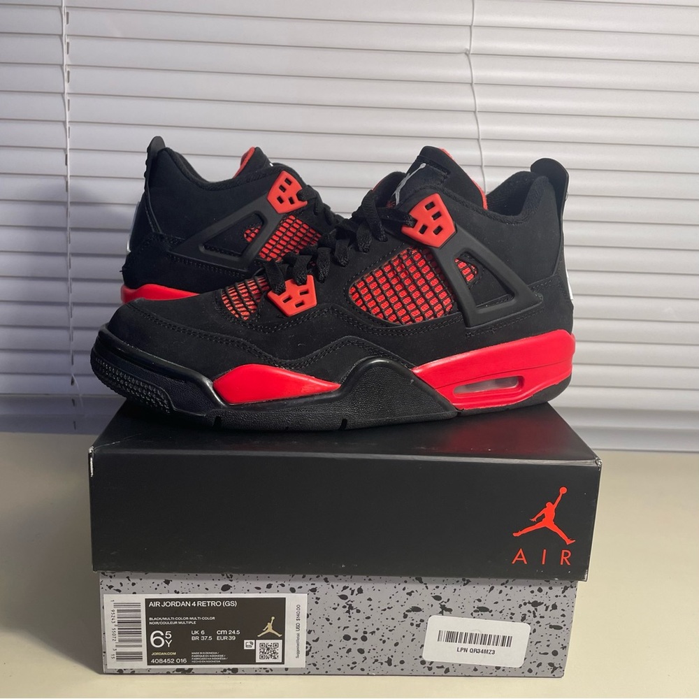 Jordan 4 red thunder